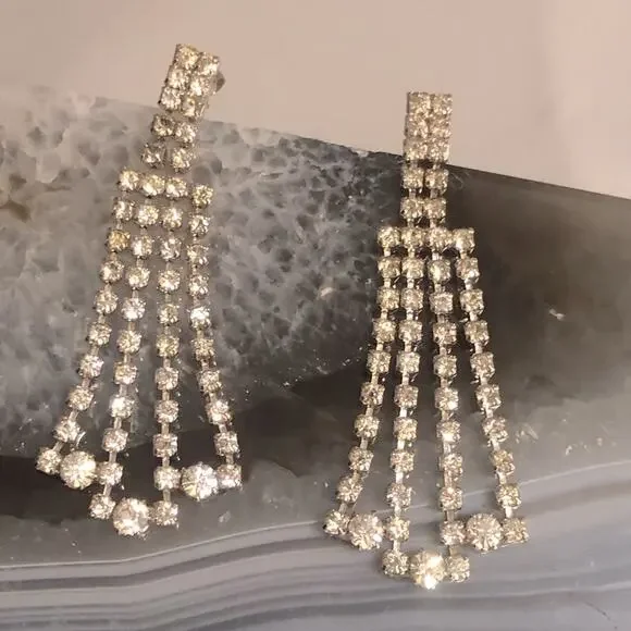 90's Vintage Rhinestone Dangle Drop Chandelier Earrings Silver Tone Post Style - Picture 4 of 16